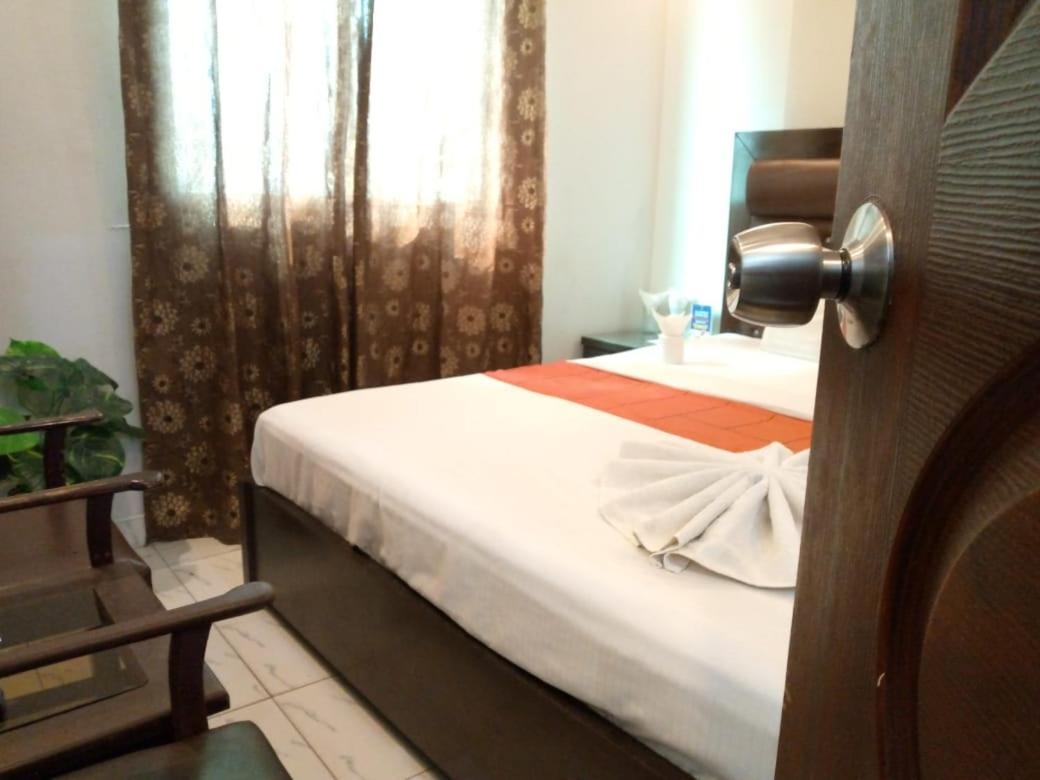 Goho Rooms Badar Karachi Esterno foto