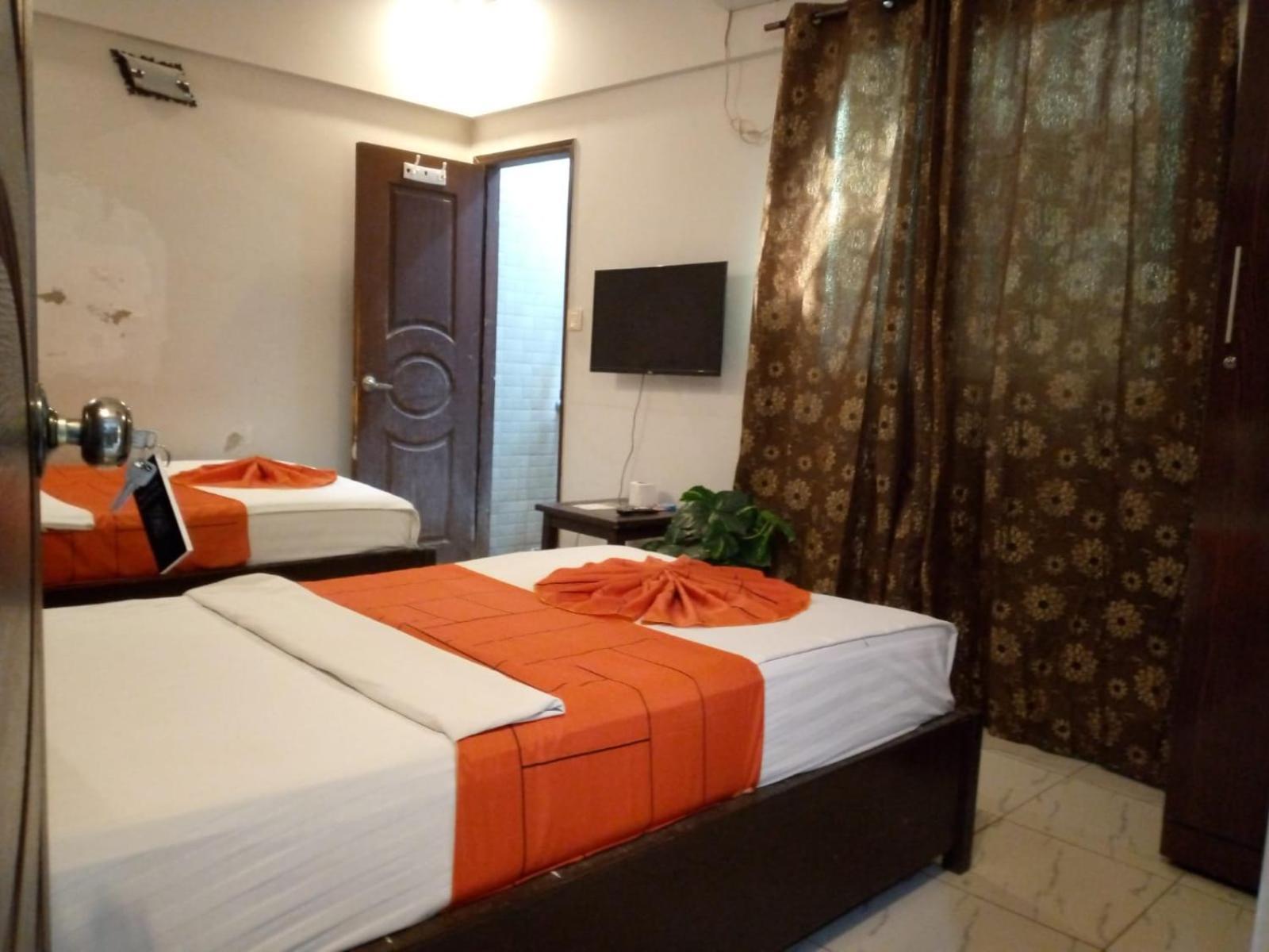 Goho Rooms Badar Karachi Esterno foto