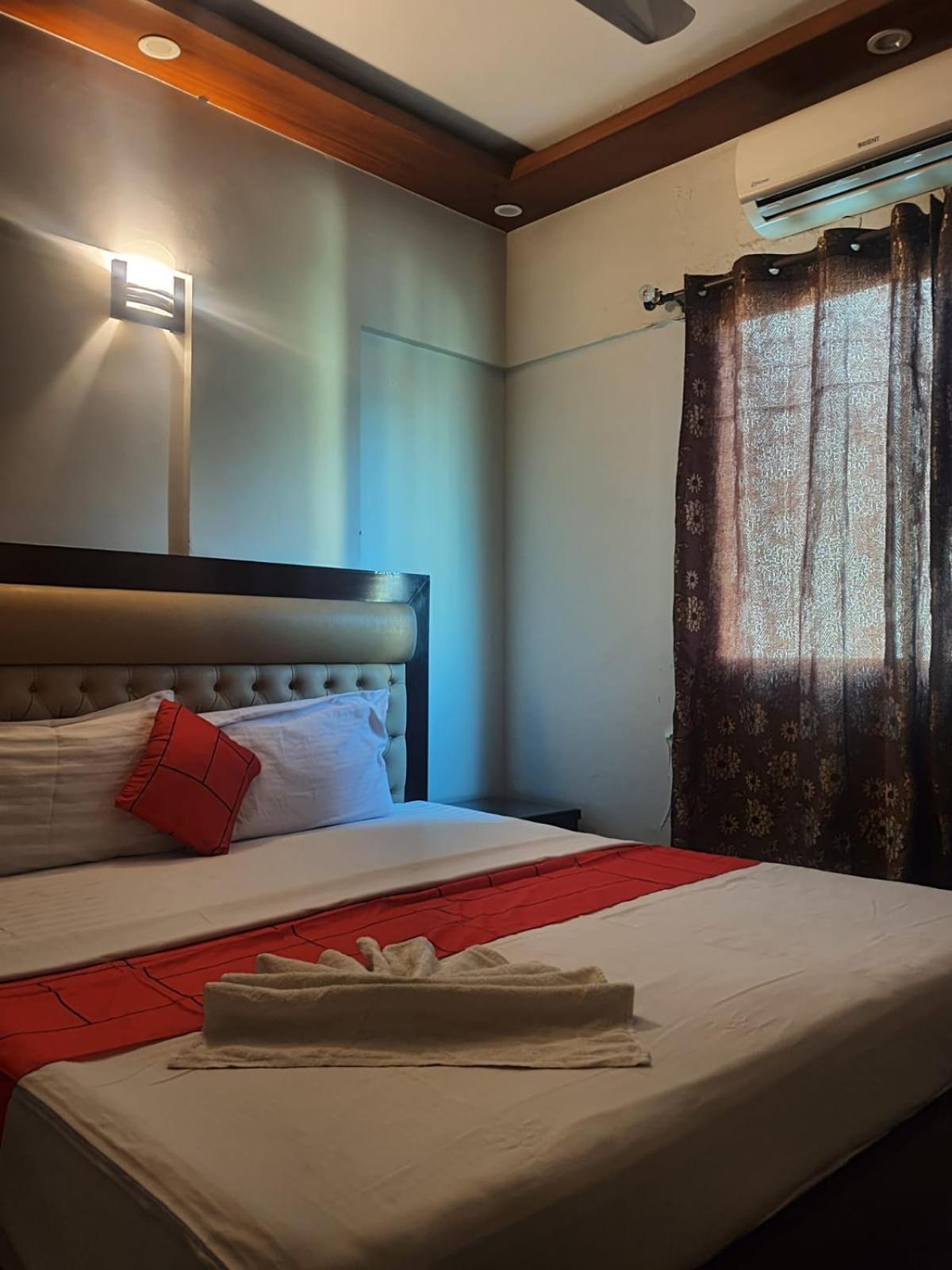 Goho Rooms Badar Karachi Esterno foto