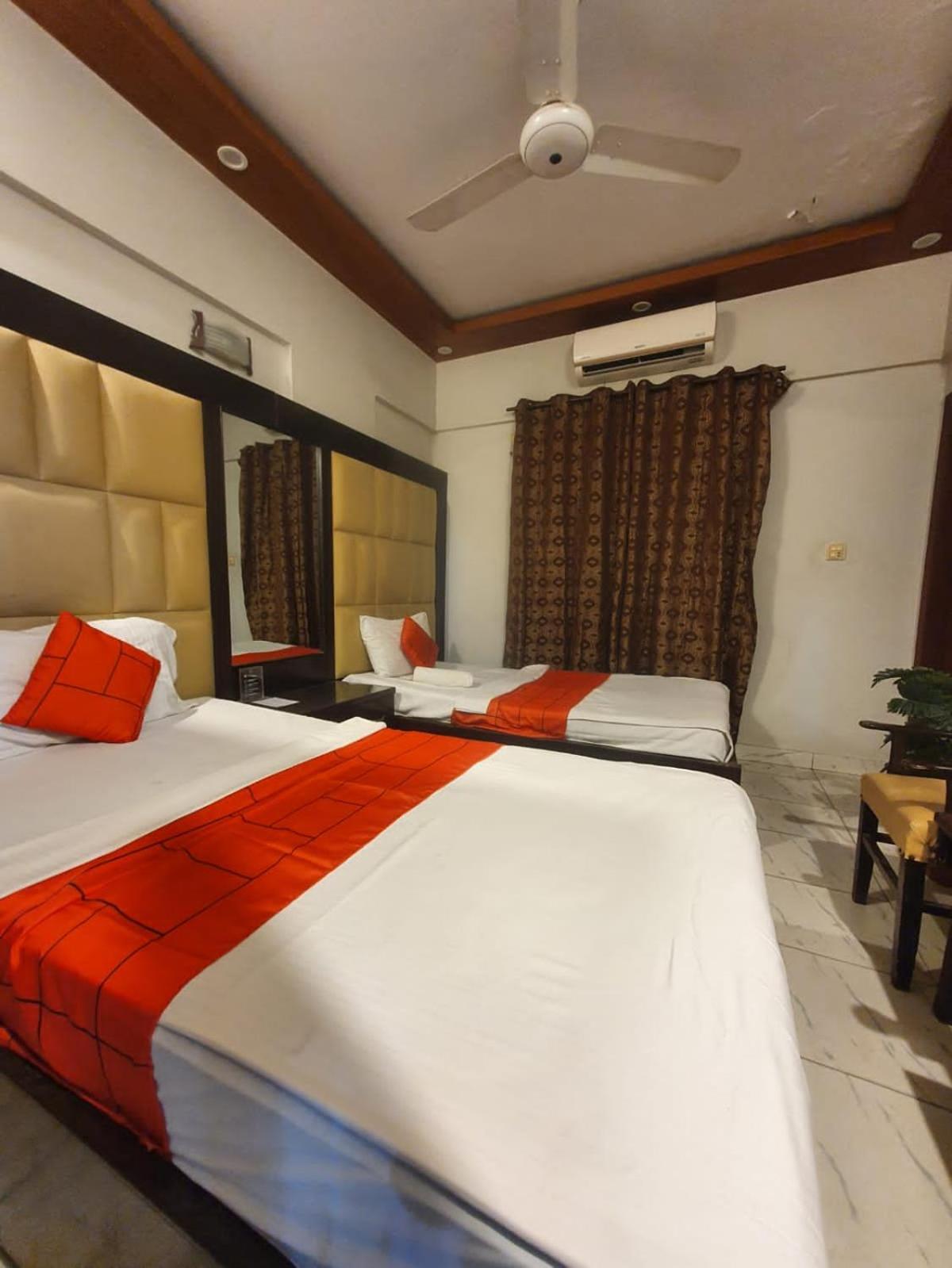 Goho Rooms Badar Karachi Esterno foto