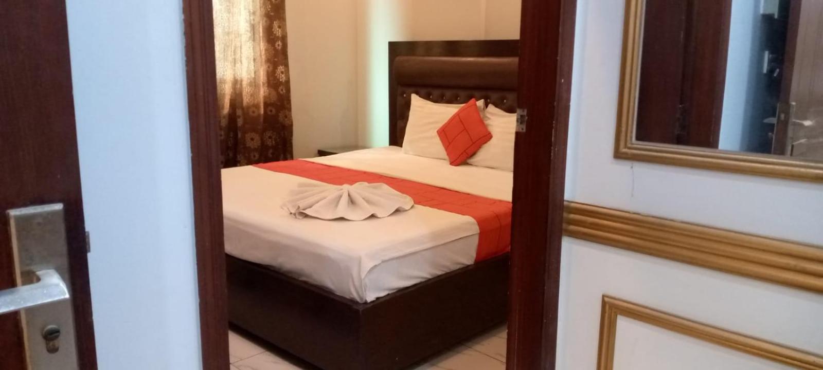 Goho Rooms Badar Karachi Esterno foto