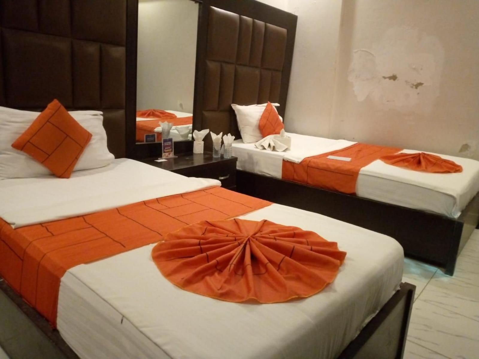 Goho Rooms Badar Karachi Esterno foto