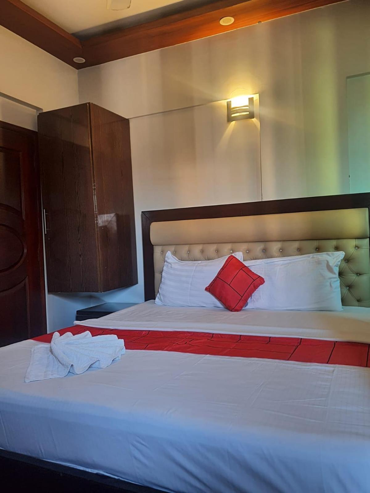 Goho Rooms Badar Karachi Esterno foto