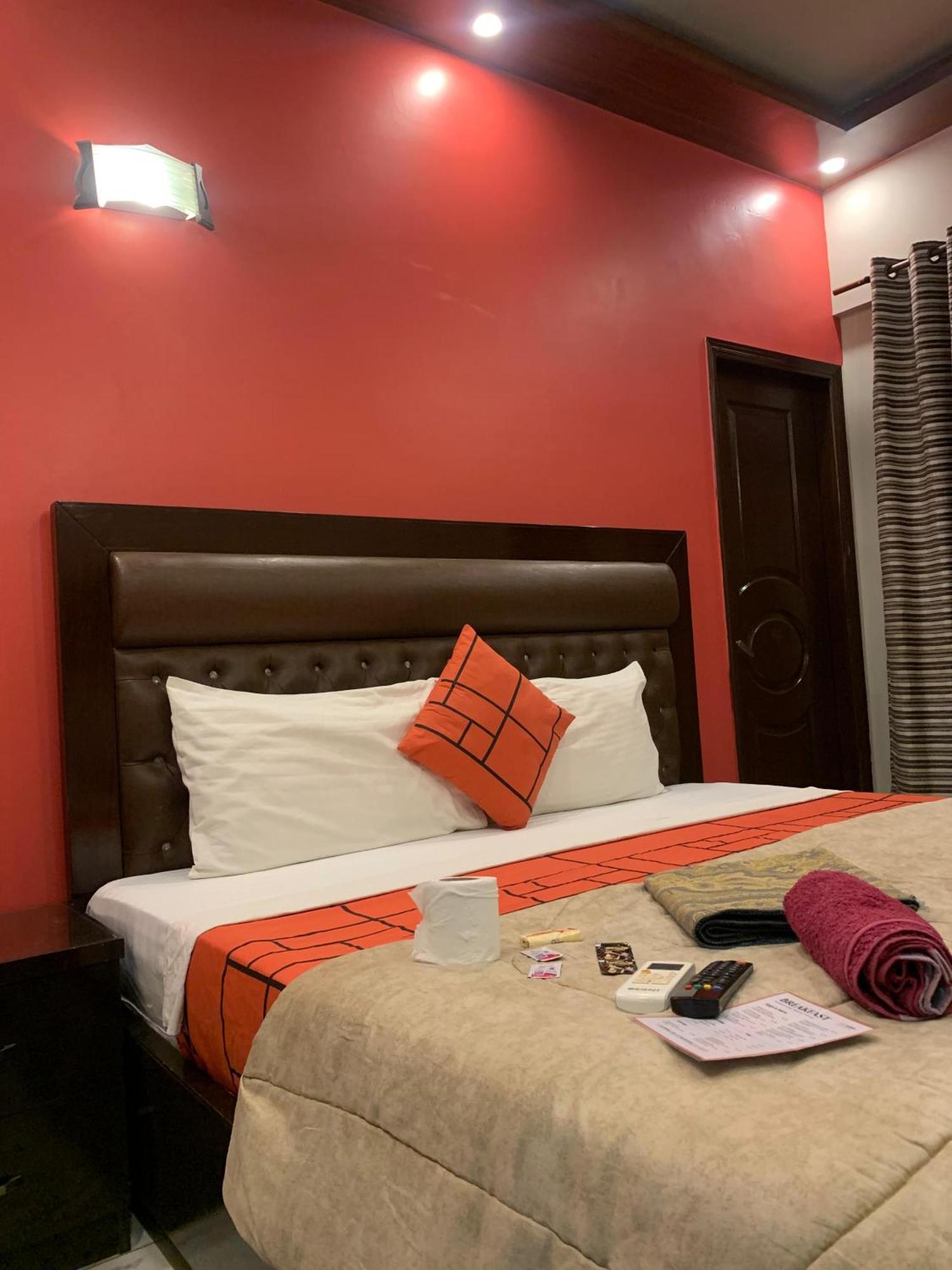 Goho Rooms Badar Karachi Esterno foto